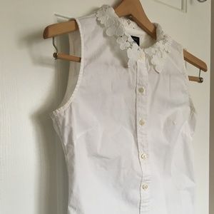 Banana Republic // sleeveless lace buttondown